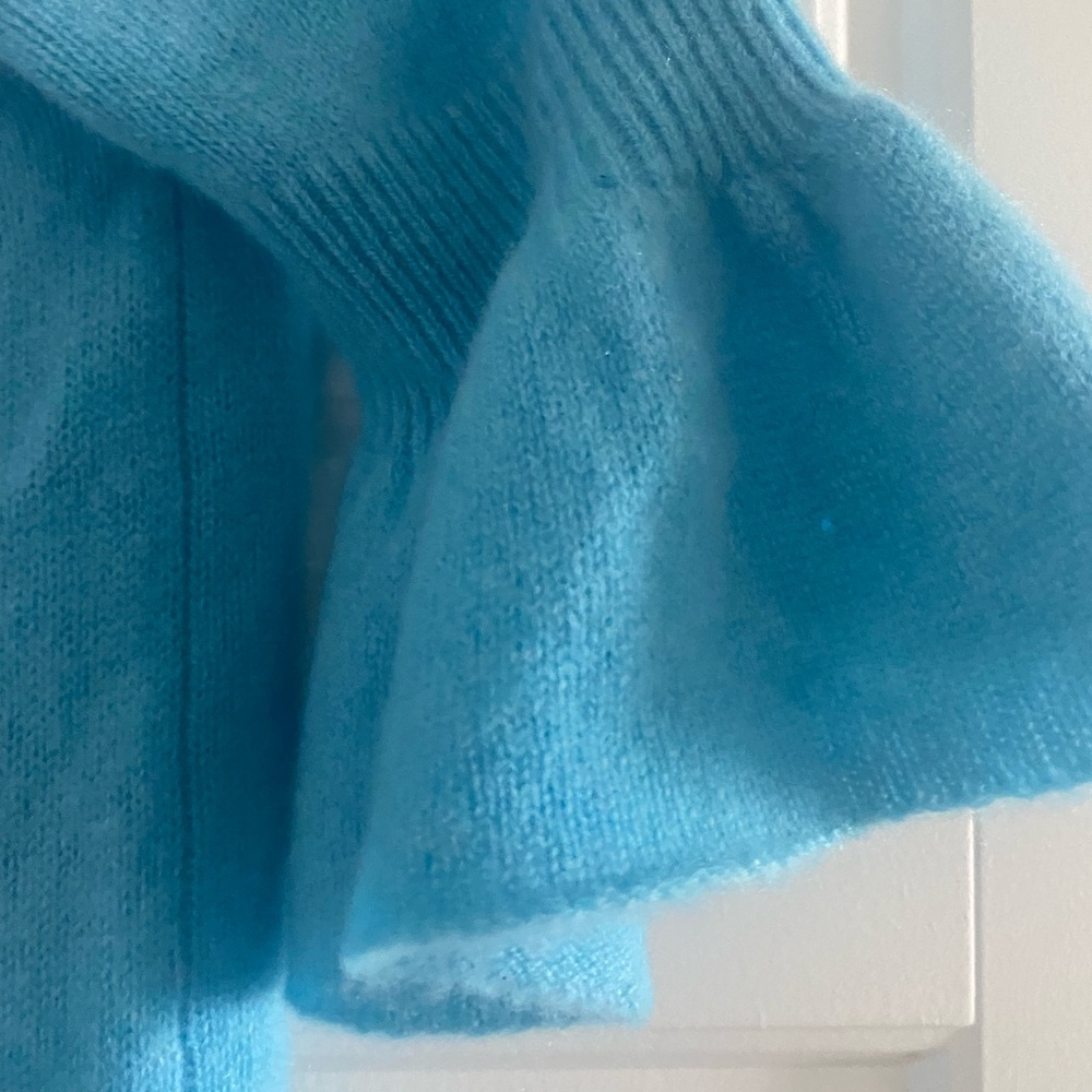 100% Cashmere - Picture 3 of 7